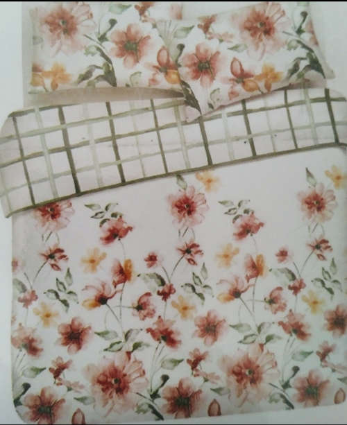 PRIVATE COLLECTION DUVET COVER SET .....QUEEN SIZE
